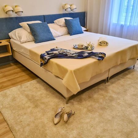 Ditlin Apartmanok Papa Luaran gambar