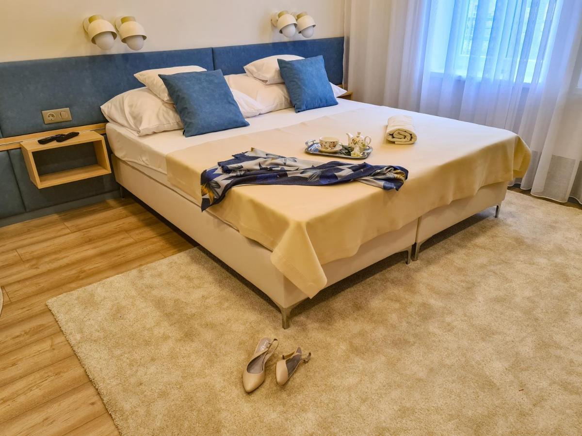 Ditlin Apartmanok Papa Luaran gambar