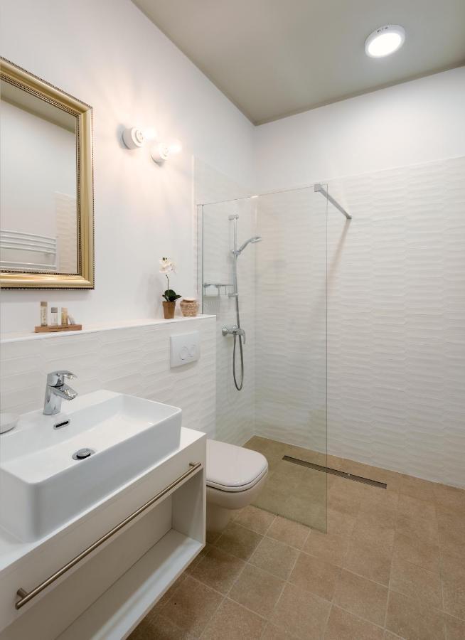 Ditlin Apartmanok Papa Luaran gambar
